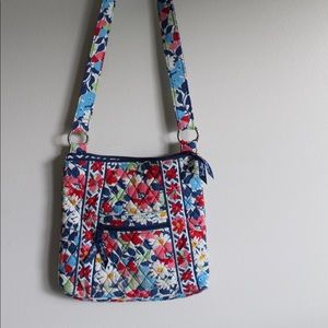 Very Bradley side bag